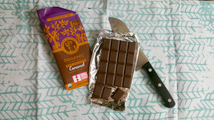 equal exchange organic dark chocolate caramel crush with sea salt chocolate bar december 2015 globein subscription