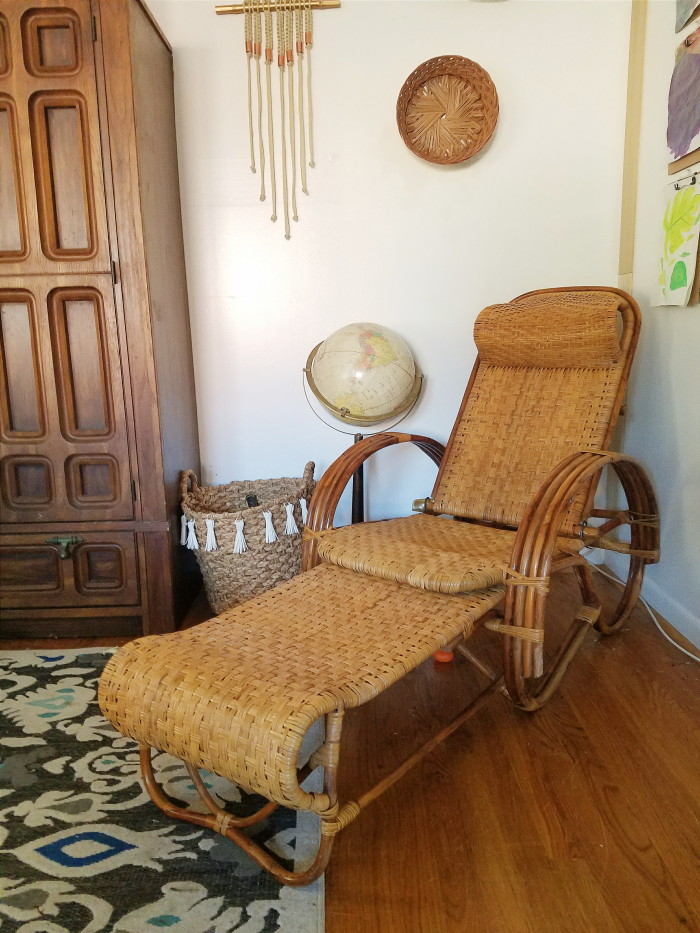 Vintage rattan lounger