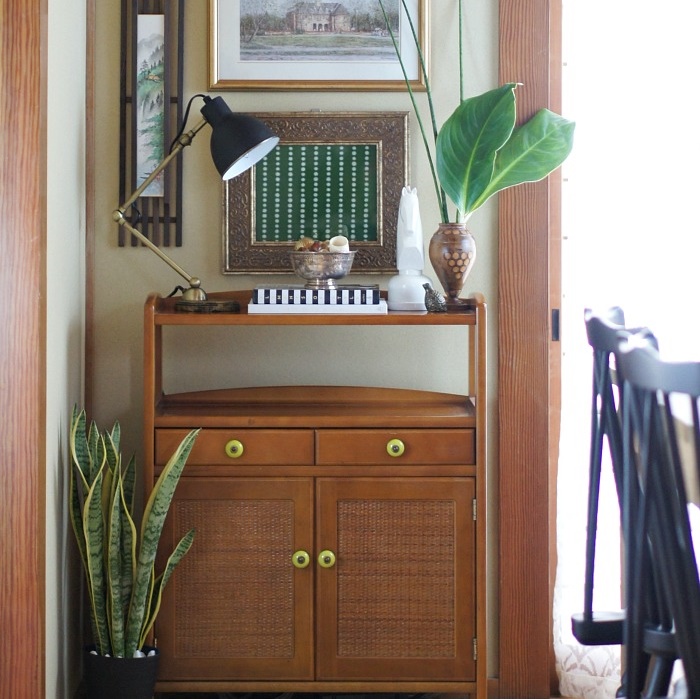 British Colonial Inspired Vignette with DIY Green Art