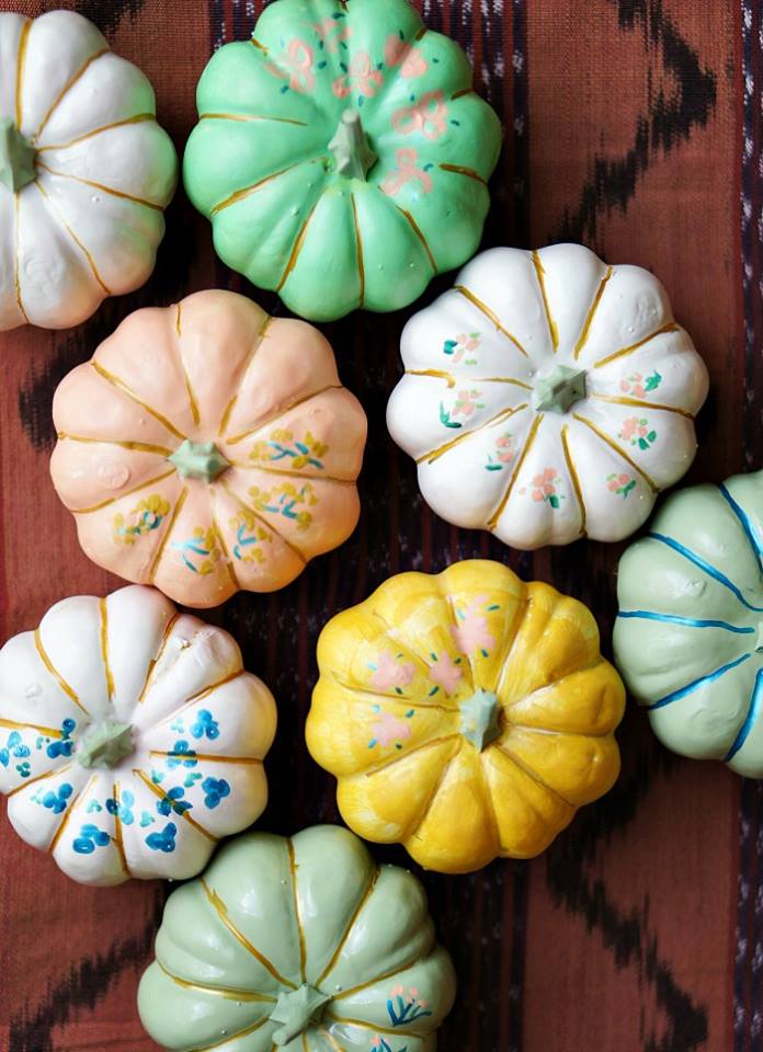 Up To Date Interiors: Japanese Umbrella Painted Pumpkins