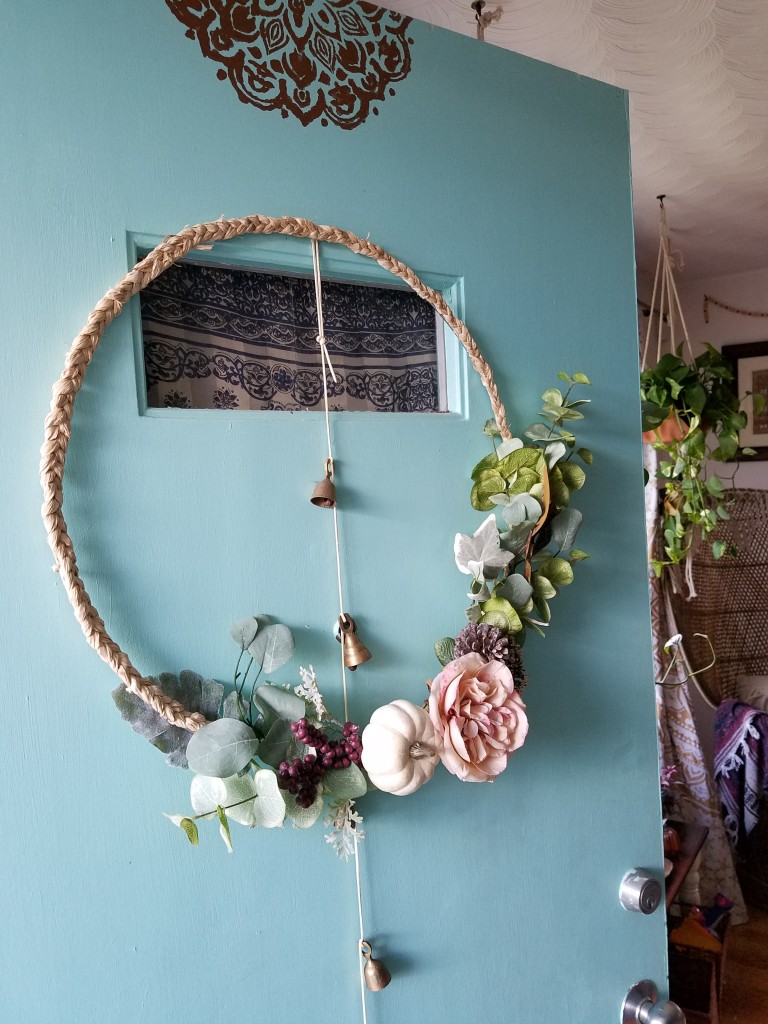 Modern Scandi Boho Fall Wreath - Tutorial via adesignerathome @thebohoabode