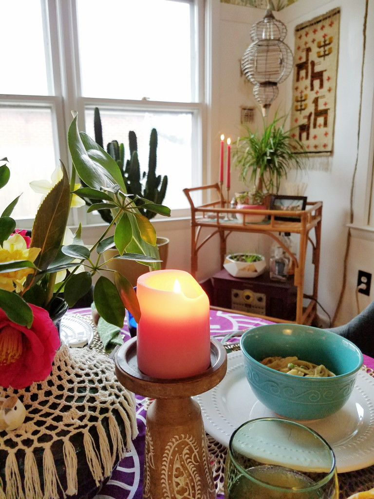 Small table spring tablescape 