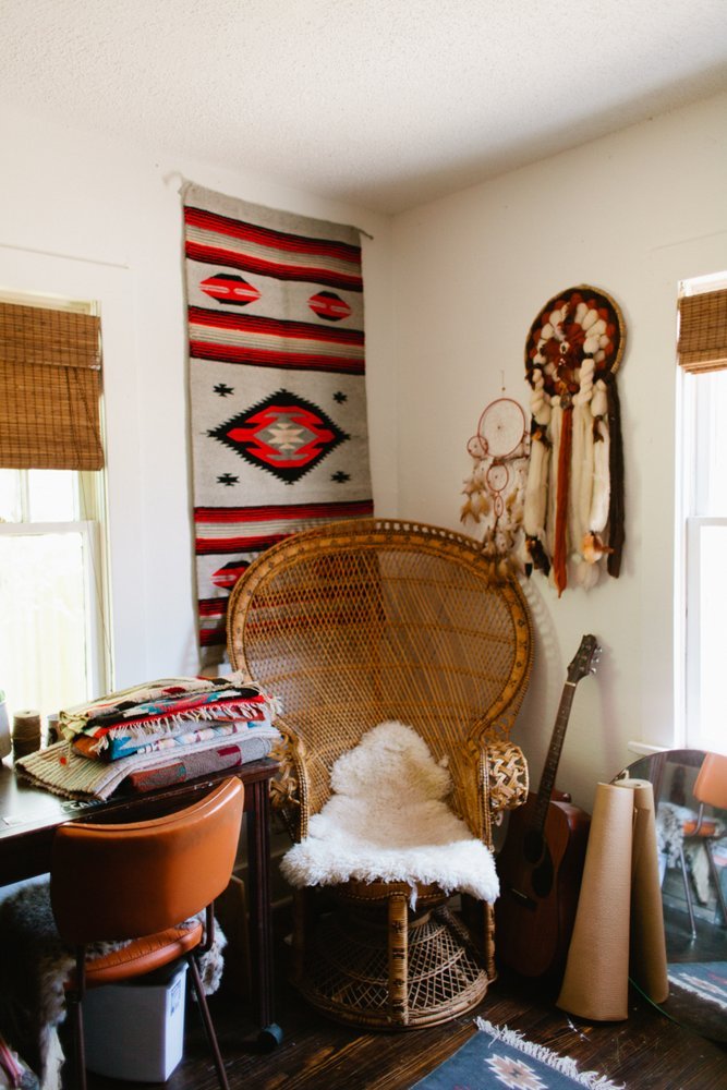 Crushing On Wall Hangings A Designer At Home - How To Hang A Blanket On Wall